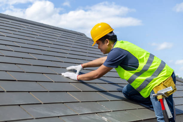 Best Flat Roof Repair Services  in Oronoque, CT
